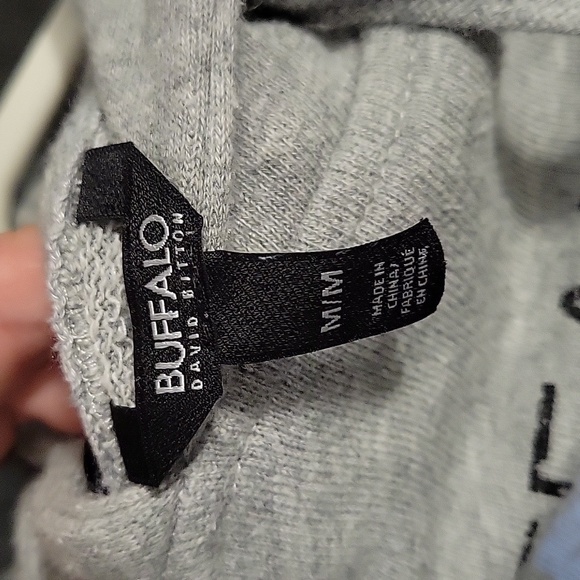 Buffalo David Bitton Cropped Hoodie - Picture 2 of 2